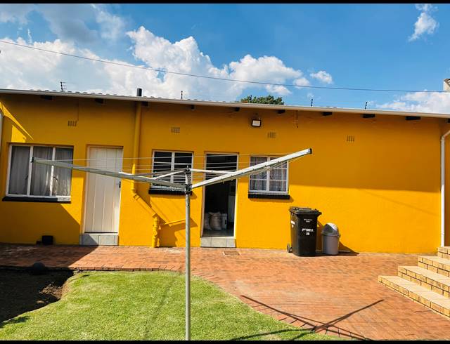 4 BEDROOM HOUSE FOR SALE IN SELECTION PARK